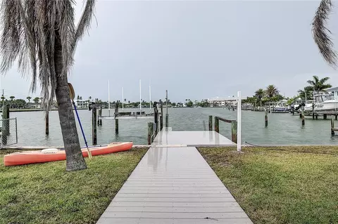 16108 4th St E, Redington Beach, FL 33708