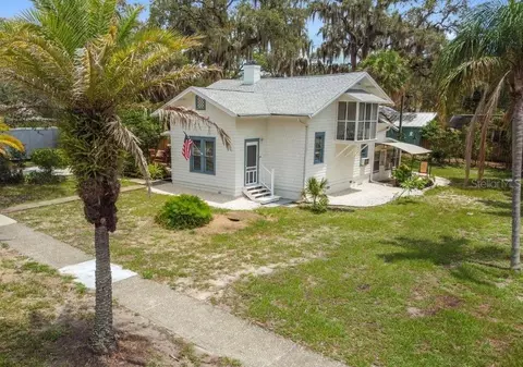 511 Ohio Ave, Crystal Beach, FL 34681