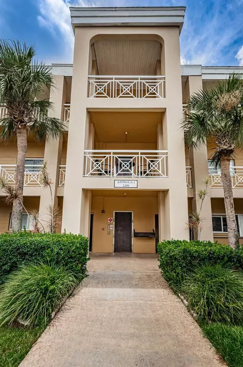 2209 Utopian Dr E #307, Clearwater, FL 33763
