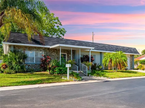 13940 Anona Heights Dr #22, Largo, FL 33774