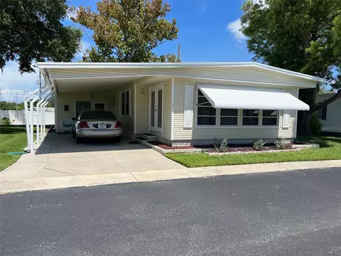 1 Royal Palm Cir, Largo, FL 33778