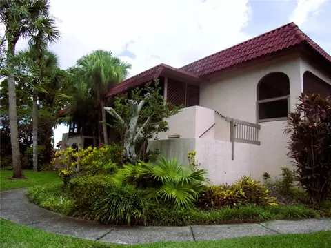 1009 S Bayshore Blvd #207, Safety Harbor, FL 34695