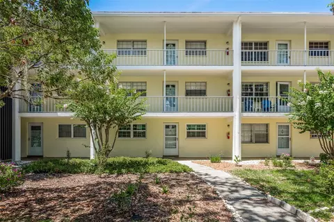 1020 Deleon Dr #103, Dunedin, FL 34698