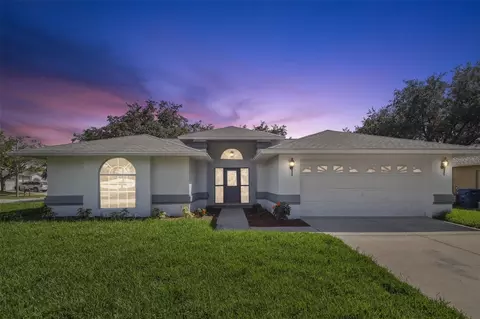 9748 Lomalinda Ct, New Port Richey, FL 34655