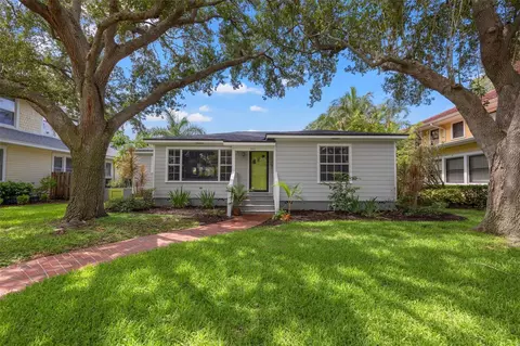 546 17th Ave NE, Saint Petersburg, FL 33704
