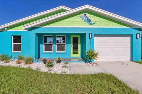 1307 53rd St S, Gulfport, FL 33707