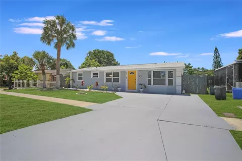5884 92nd Ave N, Pinellas Park, FL 33782