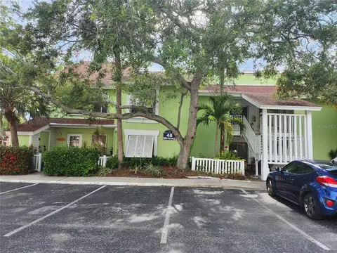 3595 41st Ln S #B, Saint Petersburg, FL 33711