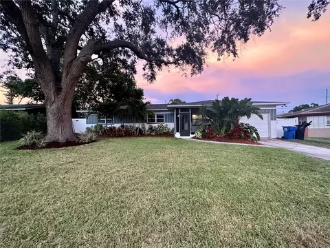 5450 Highland St S, Saint Petersburg, FL 33705