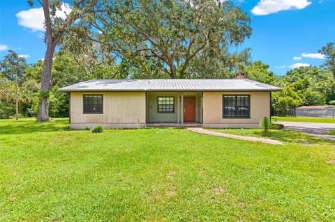 2806 Franklin St, Plant City, FL 33563