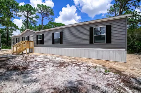 201 Neeld St, Inglis, FL 34449