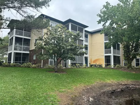 4211 Chatham Oak #108, Tampa, FL 33624