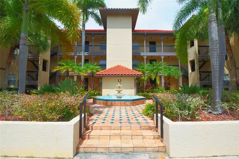 2400 Feather Sound Dr #1326, Clearwater, FL 33762