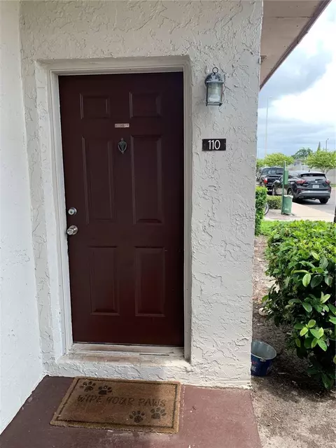 9109 W Hillsborough Ave #J110, Tampa, FL 33615