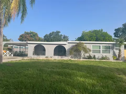 8085 91st Ter, Seminole, FL 33777