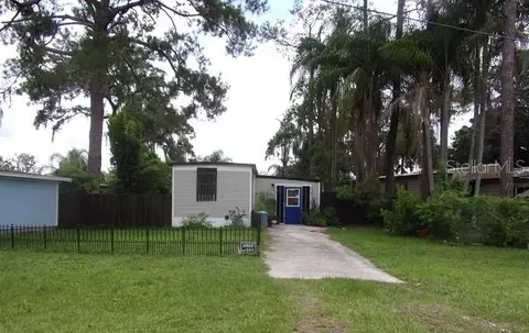 5869 Mariposa Dr, Holiday, FL 34690