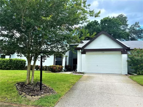 1356 Camelot Ct, Palm Harbor, FL 34684