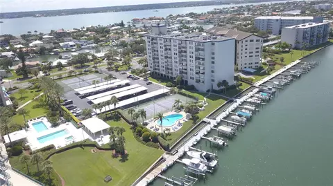 660 Island Way #901, Clearwater Beach, FL 33767