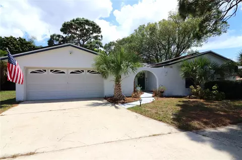 2915 166th Ave N, Clearwater, FL 33760