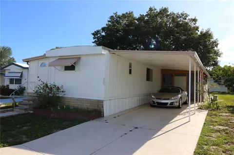 9790 66th St N #225, Pinellas Park, FL 33782
