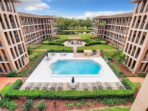 6100 Gulfport Blvd S #502, Gulfport, FL 33707