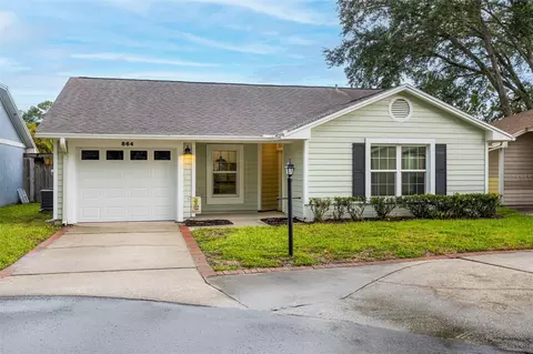 864 Franklin Cir, Palm Harbor, FL 34683
