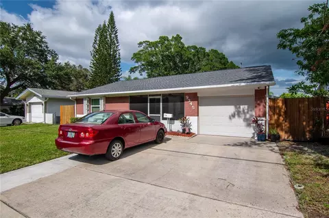 9345 52nd St N, Pinellas Park, FL 33782