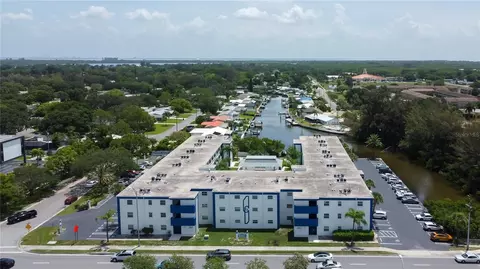 350 79th Ave N #328, Saint Petersburg, FL 33702