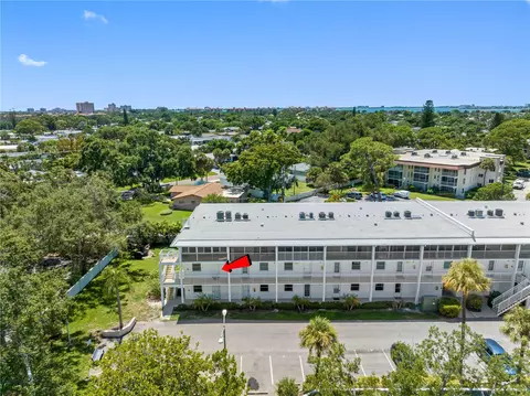 4920 38th Way S #212, Saint Petersburg, FL 33711