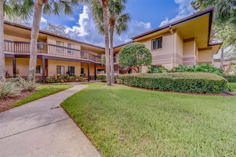 2673 Sabal Springs Cir #105, Clearwater, FL 33761