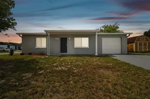 8114 Manvel Dr, Port Richey, FL 34668