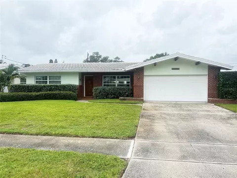 2058 Envoy Ct, Clearwater, FL 33764