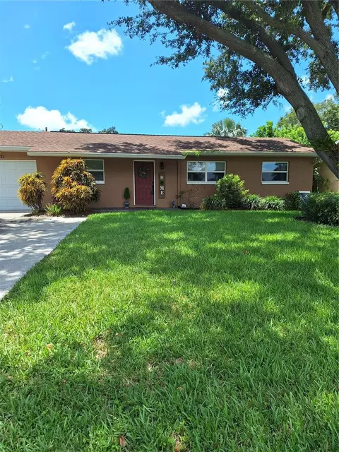 1732 El Trinidad Dr E, Clearwater, FL 33759