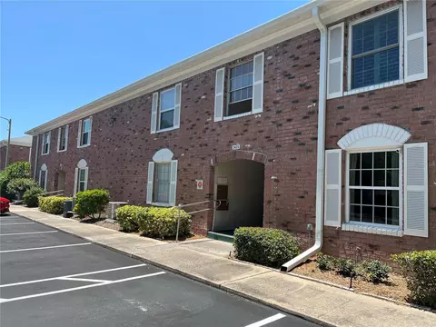 3425 41st Ter S #204, Saint Petersburg, FL 33711