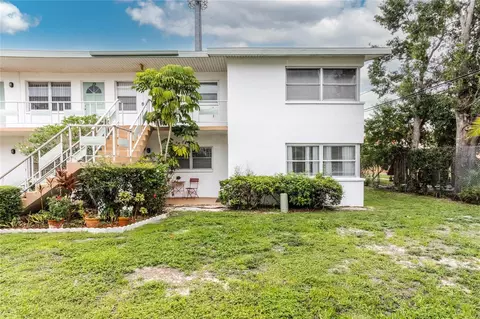 5955 18th St N #9, Saint Petersburg, FL 33714