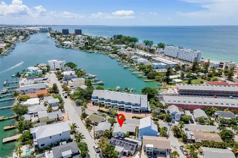 212 85th Ave, Treasure Island, FL 33706