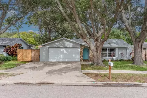 8664 124th Way, Seminole, FL 33772