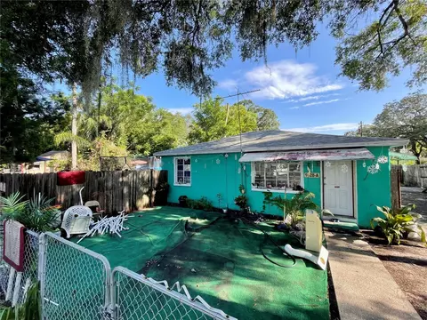 1028 E 93rd Ave, Tampa, FL 33612