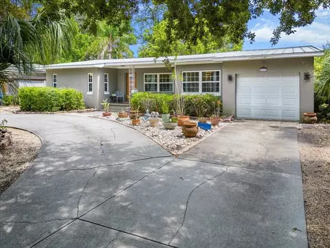 6650 9th Ave N, Saint Petersburg, FL 33710