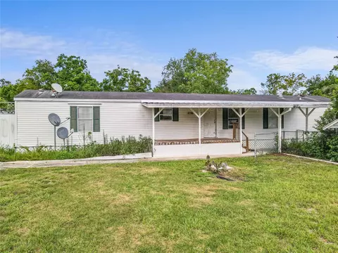 44714 Lake Mack Dr, Deland, FL 32720