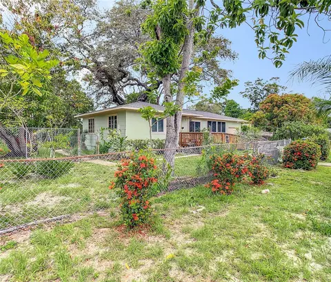 1555 37th St S, Saint Petersburg, FL 33711