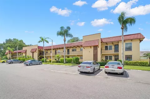 1845 S Highland Ave #11-10, Clearwater, FL 33756