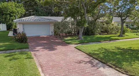 6485 30th Ave N, Saint Petersburg, FL 33710