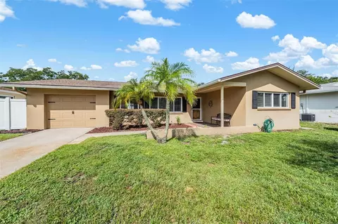 2053 Fair Oak Dr, Clearwater, FL 33763