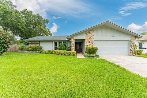 117 Oak Crest Dr, Safety Harbor, FL 34695