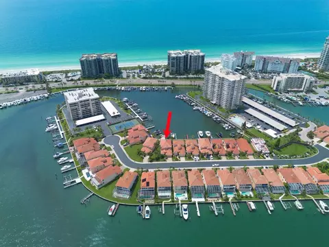 1636 Sand Key Estates Ct, Clearwater Beach, FL 33767
