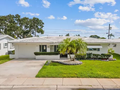 3915 97th Ave N, Pinellas Park, FL 33782