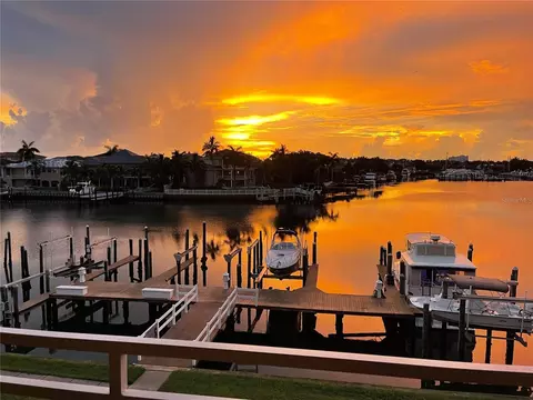 2775 Kipps Colony Dr #202, Gulfport, FL 33707
