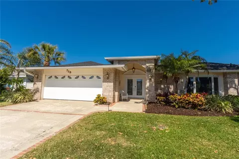 719 Snug Is, Clearwater Beach, FL 33767