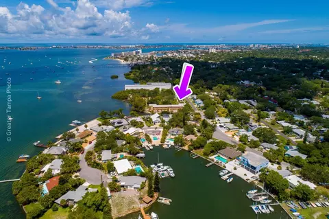 4902 31st Ave S #101, Gulfport, FL 33707